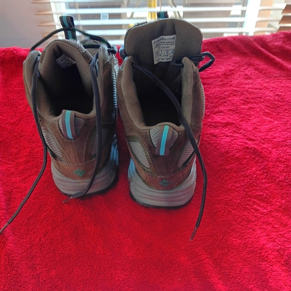 Columbia Mid Hiking Boots Women - Picture 4 of 7